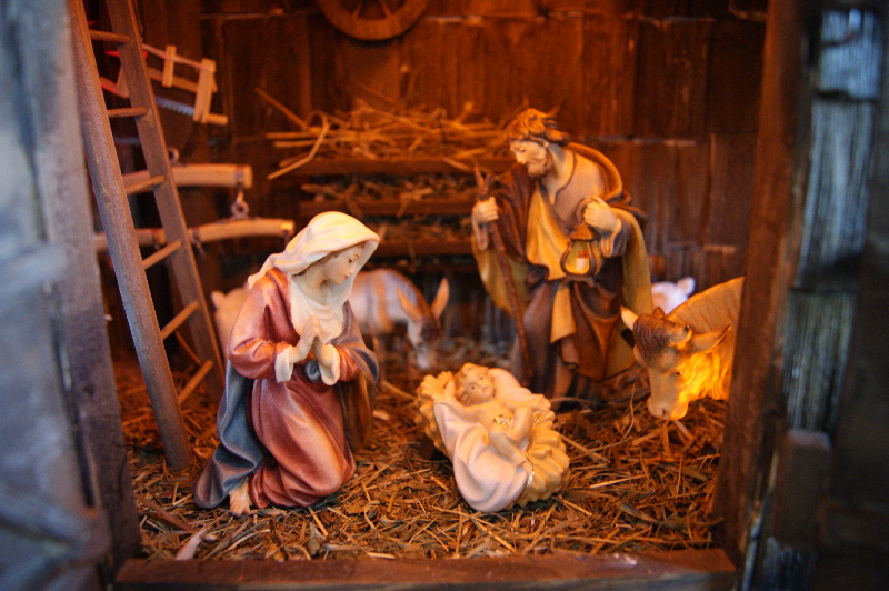 Weihnachtskrippe Maria Josef Jesuskind Alpenländische Bergkrippe