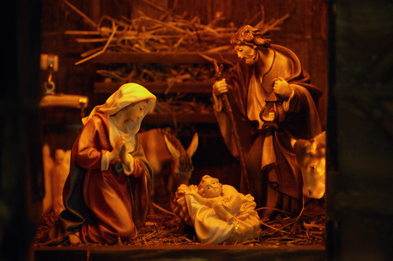 Weihnachtskrippe Maria und Josef Alpenländische Bergkrippe